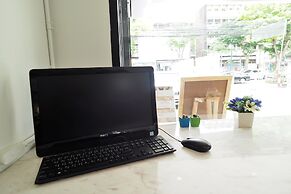 T Hostel at Victory Monument