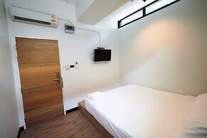 T Hostel at Victory Monument
