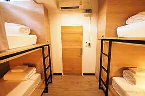 T Hostel at Victory Monument