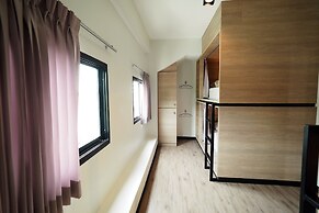 T Hostel at Victory Monument