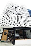 T Hostel at Victory Monument