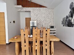 Gili Khayangan Villas