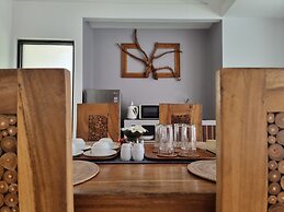 Gili Khayangan Villas