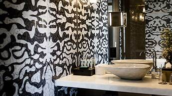 YOHO Hollywood Roosevelt Hotel