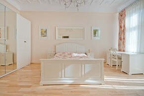 Imperial Apartments - Classic