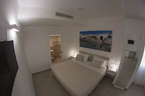 Est Hotel