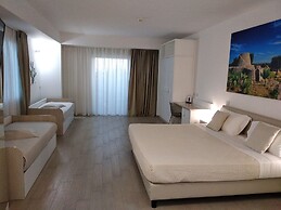 Est Hotel