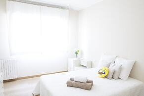 Alessia's Flat - Bright and Spacious