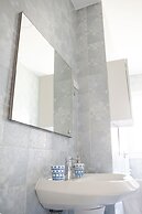 Alessia's Flat - Bright and Spacious