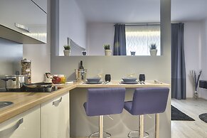 D&A Center Apartments