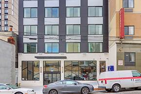 Microtel Inn by Wyndham Long Island City