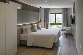 Five Hotel & Residences