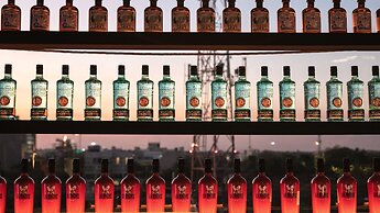 Five Hotel & Residences