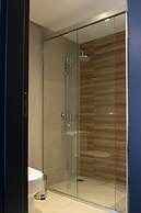 Five Hotel & Residences