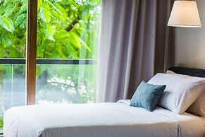 Five Hotel & Residences