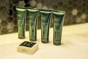 Five Hotel & Residences