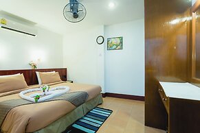 Rabbit Mansion Patong Hotel