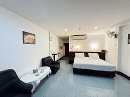 Rabbit Mansion Patong Hotel