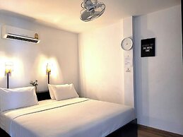 Rabbit Mansion Patong Hotel