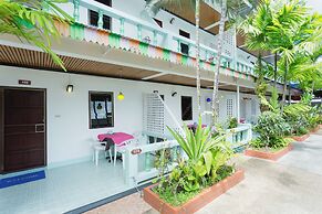 Rabbit Mansion Patong Hotel