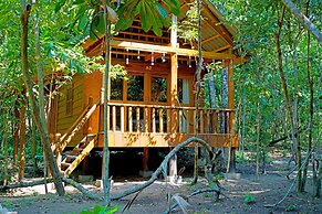 Tree House Bungalows Resort