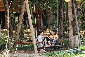 Tree House Bungalows Resort