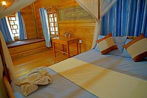 Tree House Bungalows Resort