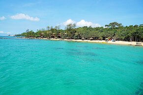 Tree House Bungalows Resort