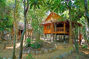 Tree House Bungalows Resort