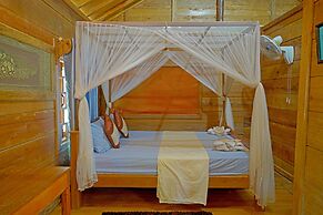 Tree House Bungalows Resort