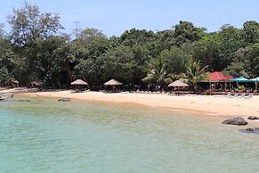 Tree House Bungalows Resort