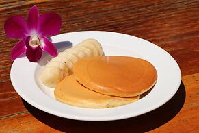 Tree House Bungalows Resort