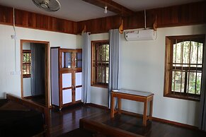 Tree House Bungalows Resort