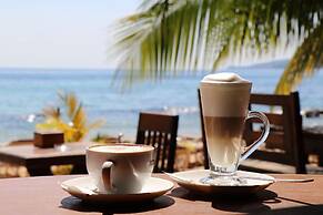 Tree House Bungalows Resort