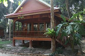 Tree House Bungalows Resort
