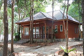 Tree House Bungalows Resort