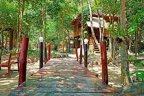 Tree House Bungalows Resort