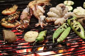 Tree House Bungalows Resort