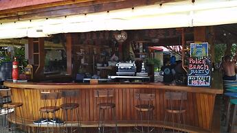 Tree House Bungalows Resort