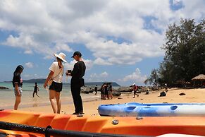 Tree House Bungalows Resort