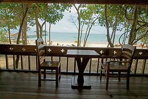 Tree House Bungalows Resort