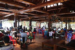 Tree House Bungalows Resort