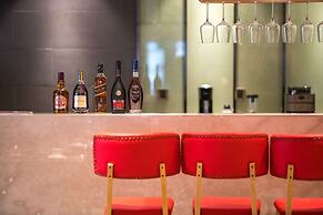 Jingtang Ramada Encore Hotel