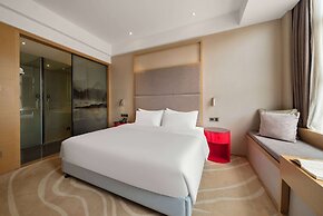 Jingtang Ramada Encore Hotel