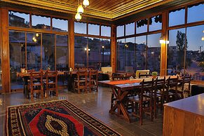 Demisos Caves The Hotel