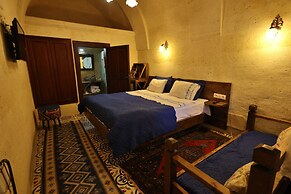 Demisos Caves The Hotel