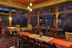 Demisos Caves The Hotel