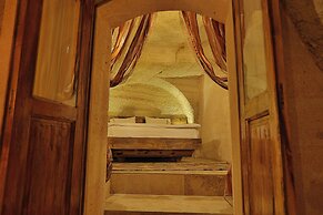 Demisos Caves The Hotel