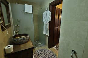 Demisos Caves The Hotel