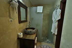 Demisos Caves The Hotel